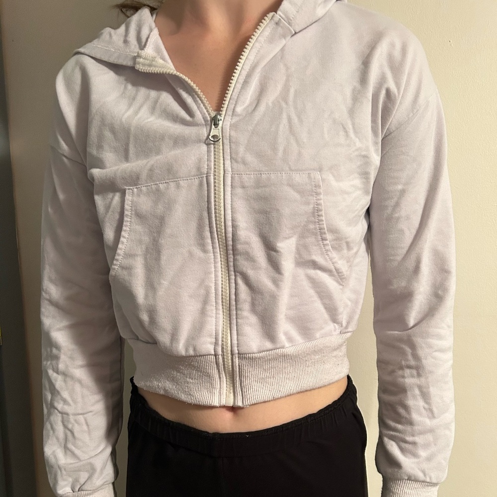 ROMWE White Cropped Zip Up, Size Medium